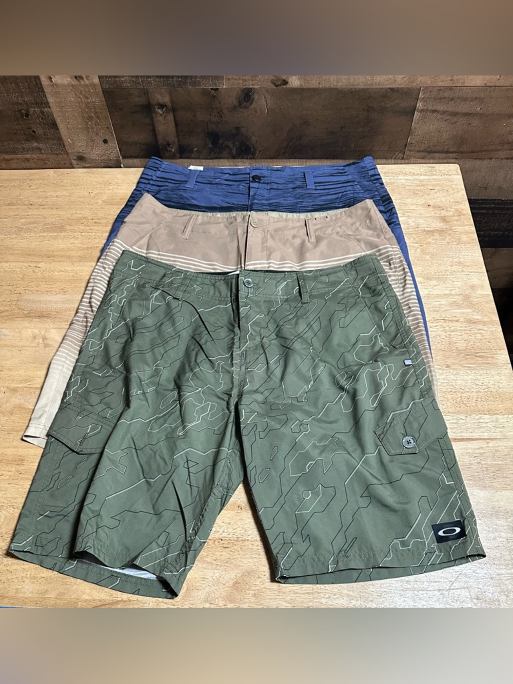 3 Pair Oakley Men’s Shorts Size 36 – Board Shorts / Hybrid / Cargo Bundle